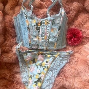 Floral Lace Corset and Panty Set - Blue